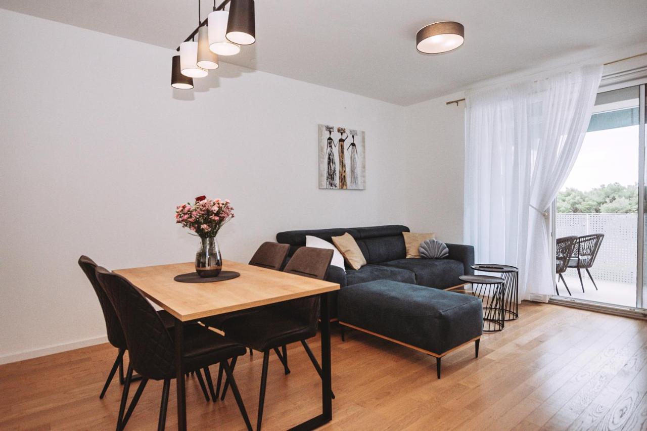 Apartman Martina Apartment Zadar Bagian luar foto